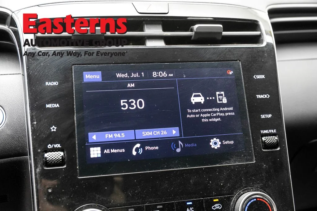 Used 2023 Silver Hyundai SEL image 18