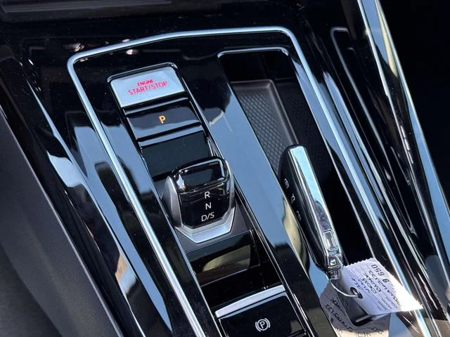 New 2026 Black Volkswagen 2.0T SE image 14