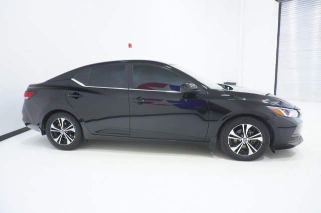 Used 2022 BLACK Nissan SV image 4