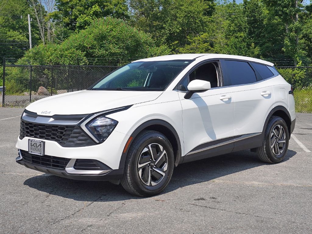 Used 2023 White Kia LX image 7