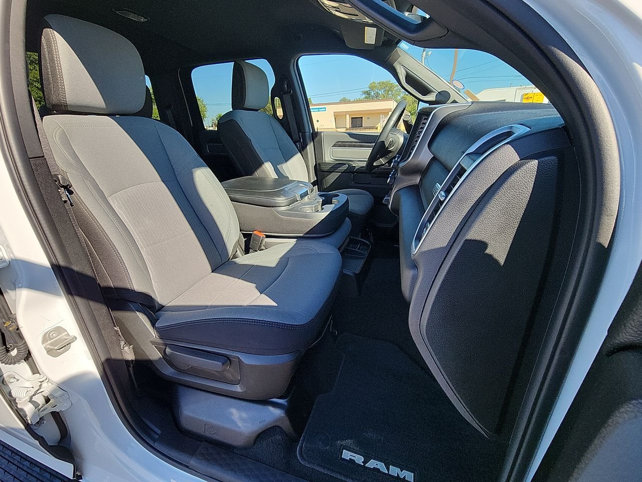 Used 2023 White Ram Big Horn image 23