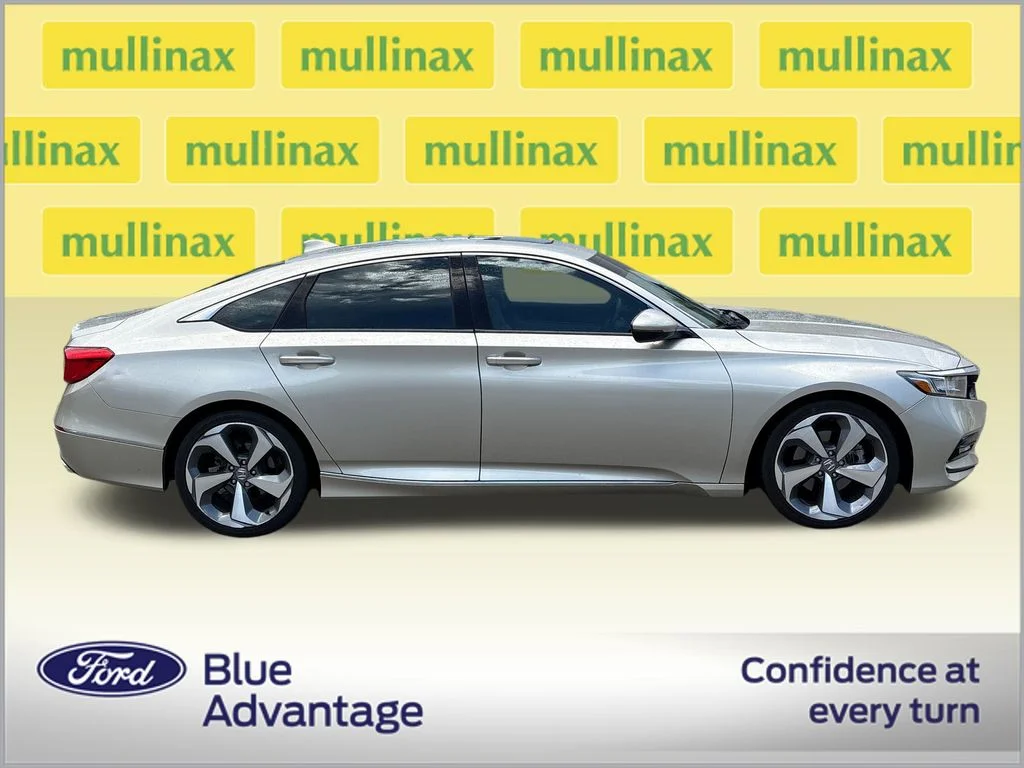 Certified Used 2018 Beige Honda Touring image 2