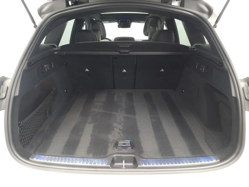 Certified Used 2026 Polar White Mercedes-Benz GLC 300 image 31
