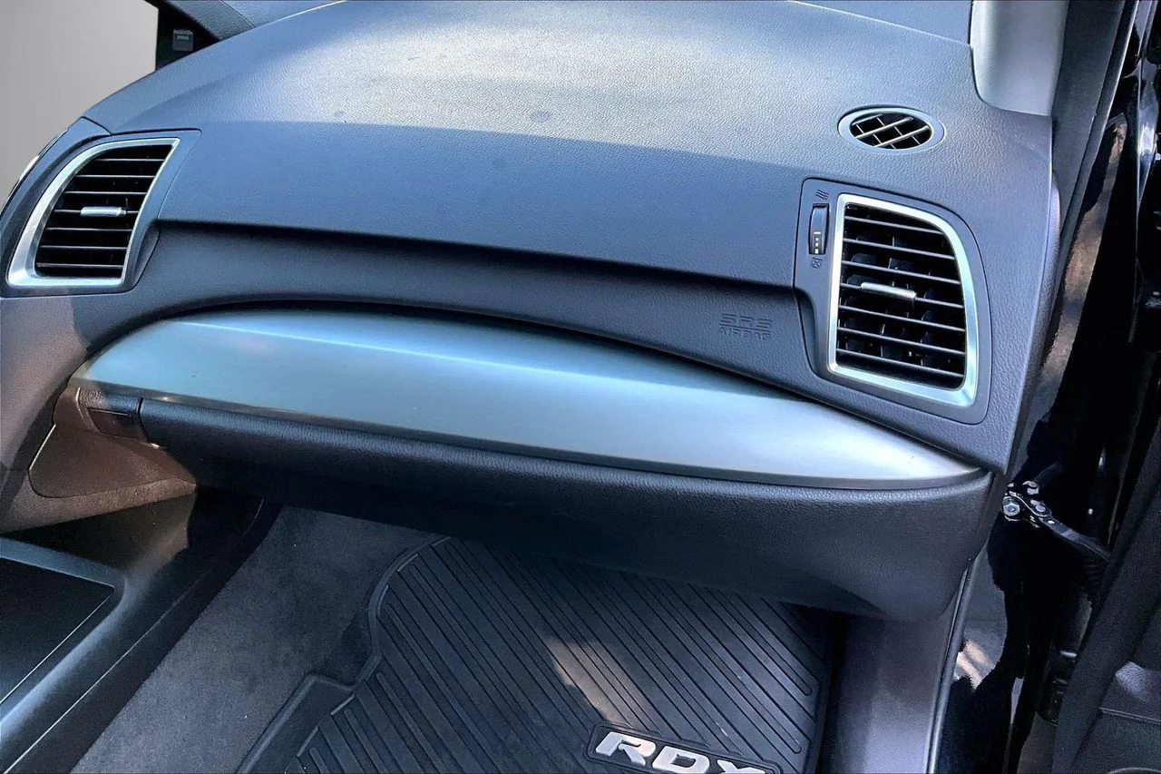 Used 2018  Acura Advance Package image 21