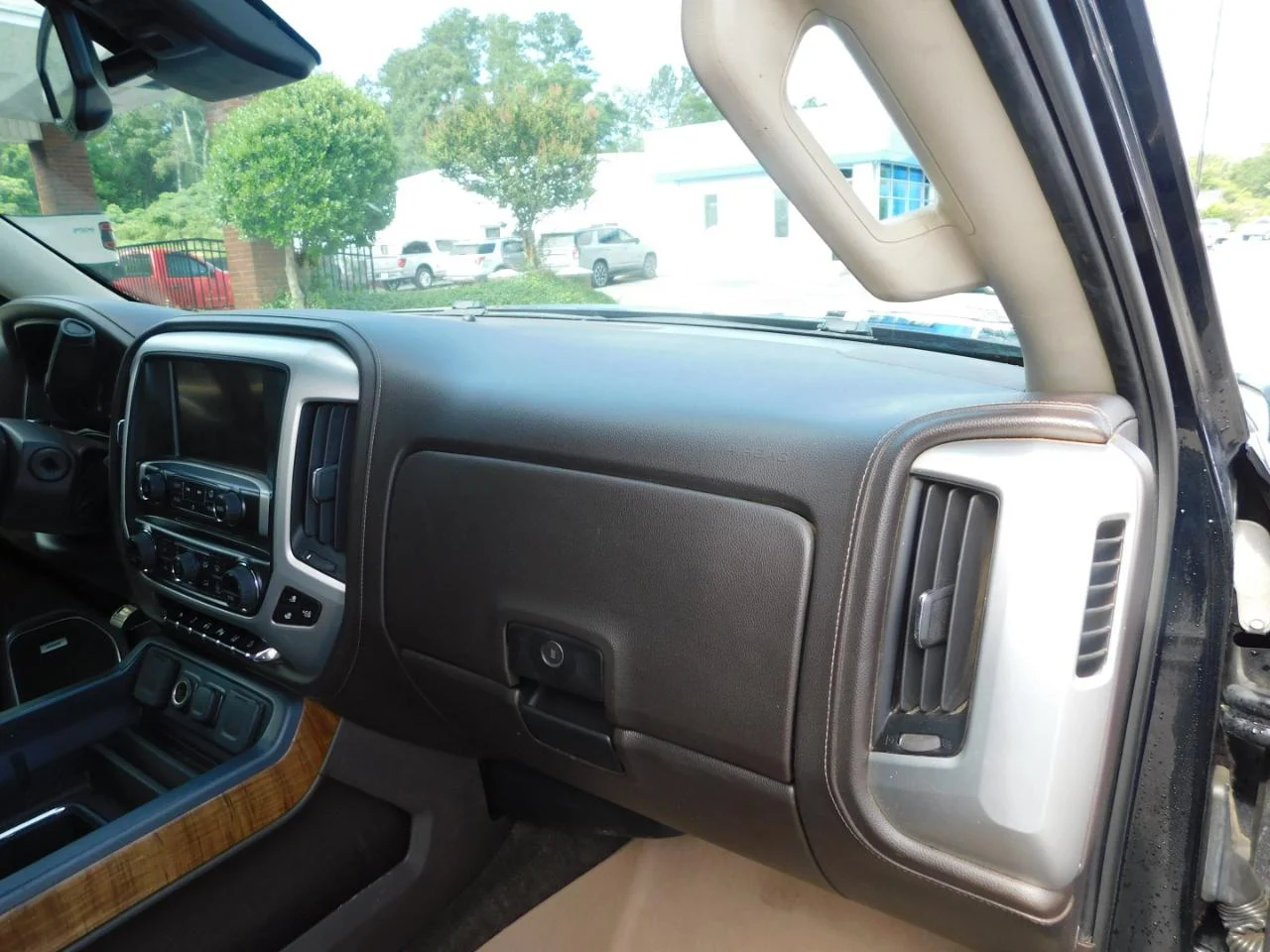 Used 2014 Black GMC 4WD Crew Cab 143.5 in SLT image 20