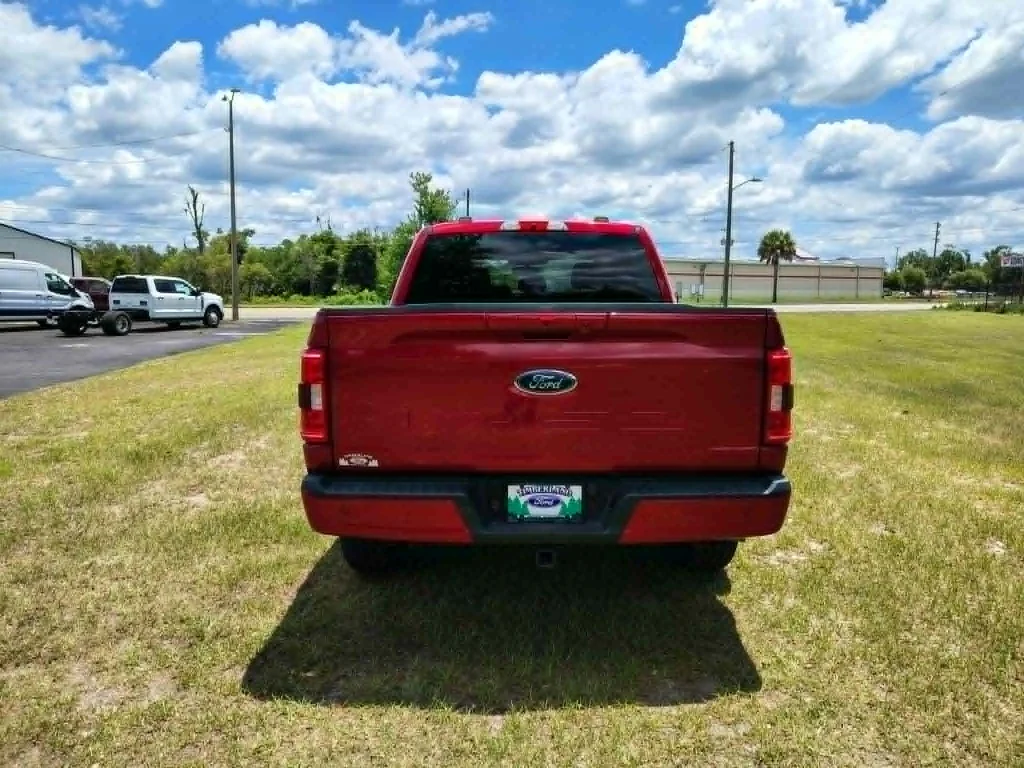 Used 2021 Red Ford XLT 4X4 CREW 5.0 image 4