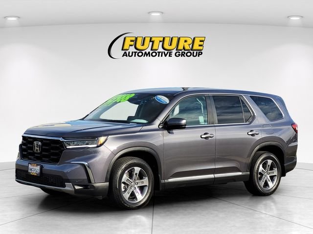 Used 2025  Honda EX-L image 5