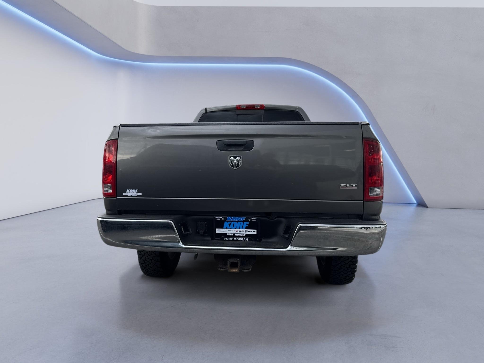 Used 2005 Gray Dodge SLT image 6