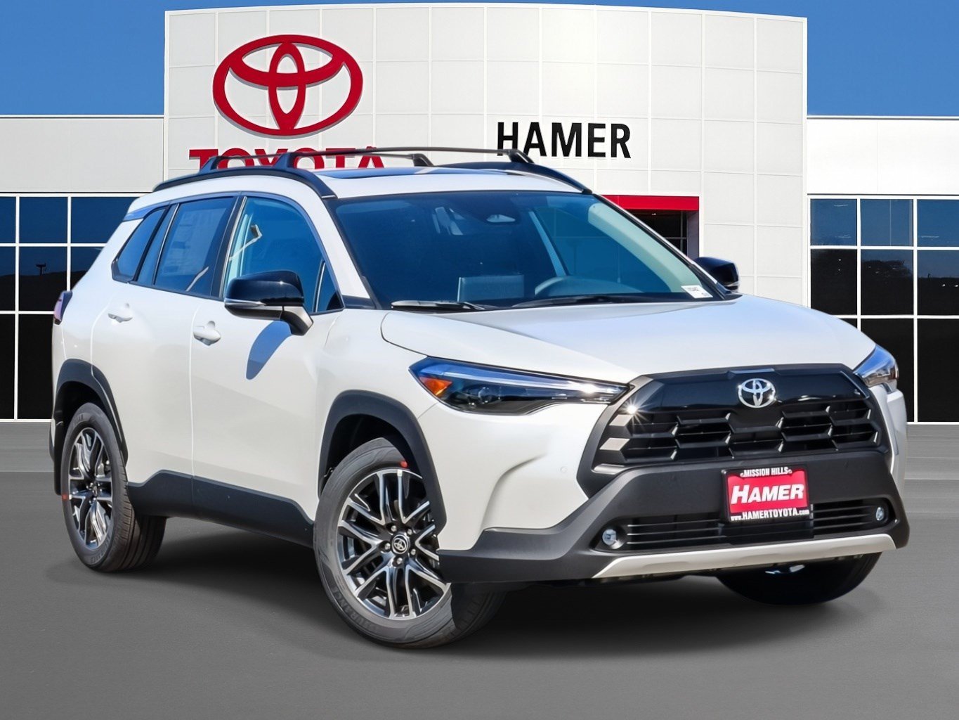 New 2026 Wind Chill Pearl Toyota XLE image 1