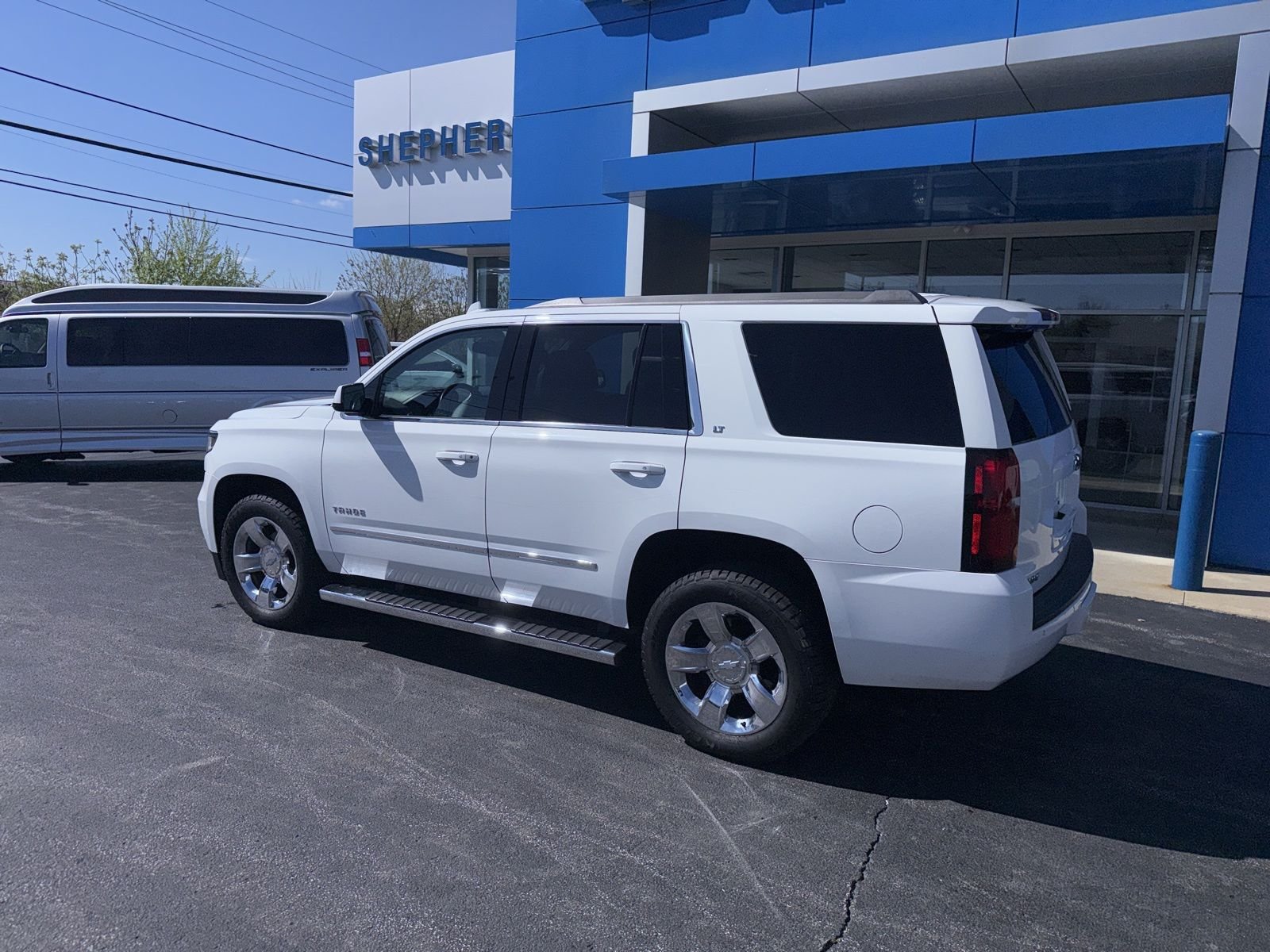 Used 2017 White Chevrolet LT image 4