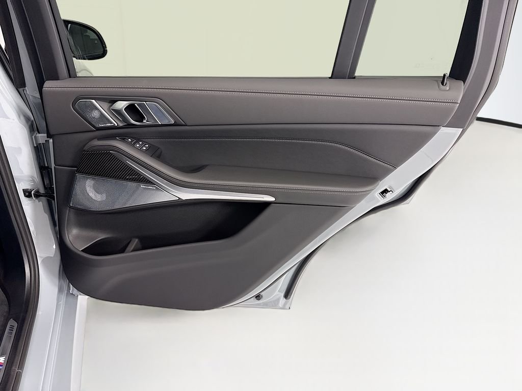 New 2027 Gray Metallic BMW M60i image 26