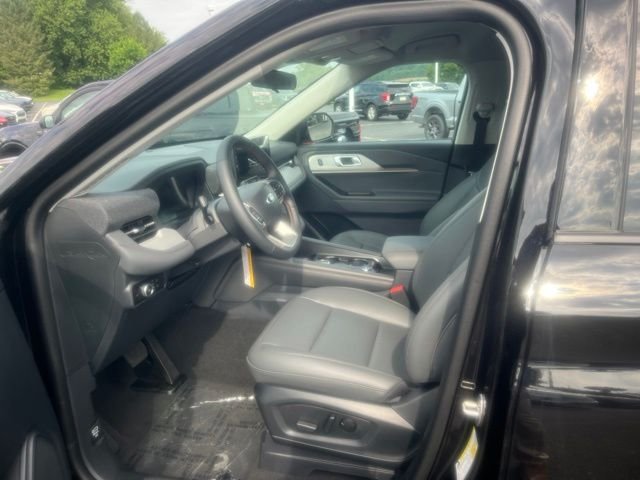 New 2026 Agate Black Metallic Ford Active image 28