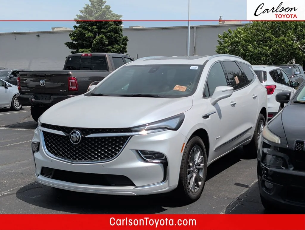 2023 Buick Enclave Avenir AWD's photo
