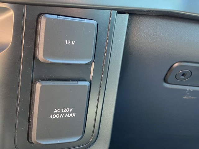 Used 2024 White Ford XLT image 19