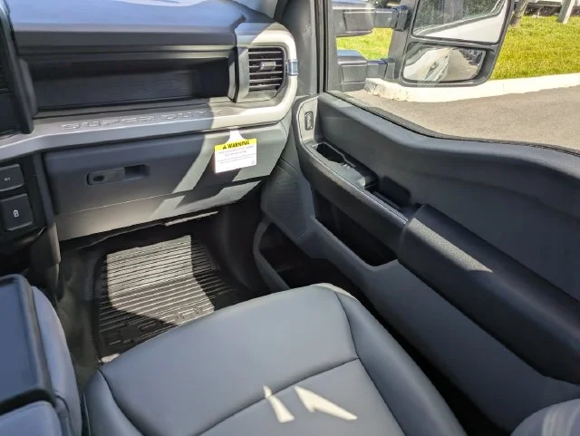 New 2027 White Ford XL image 17