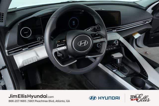 2025 Hyundai Elantra Limited - Photo 42