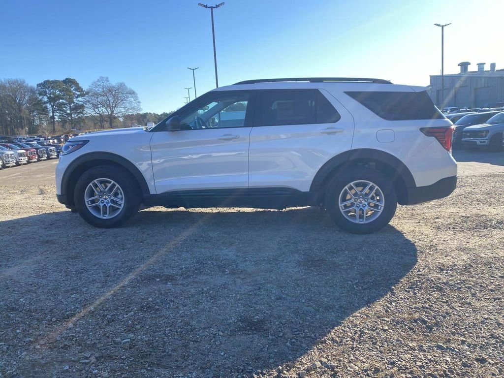 New 2026 Star White Metallic Tri-Coat Ford Active image 6