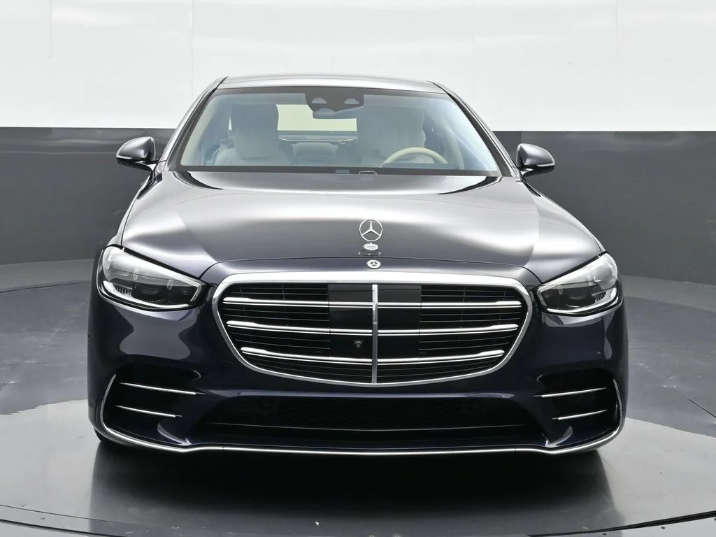 Used 2025 Blue Mercedes-Benz S 580 image 15