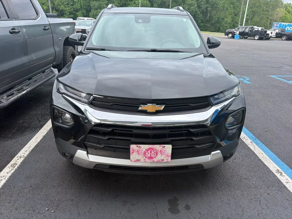 Used 2023 Mosaic Black Metallic Chevrolet LT image 3