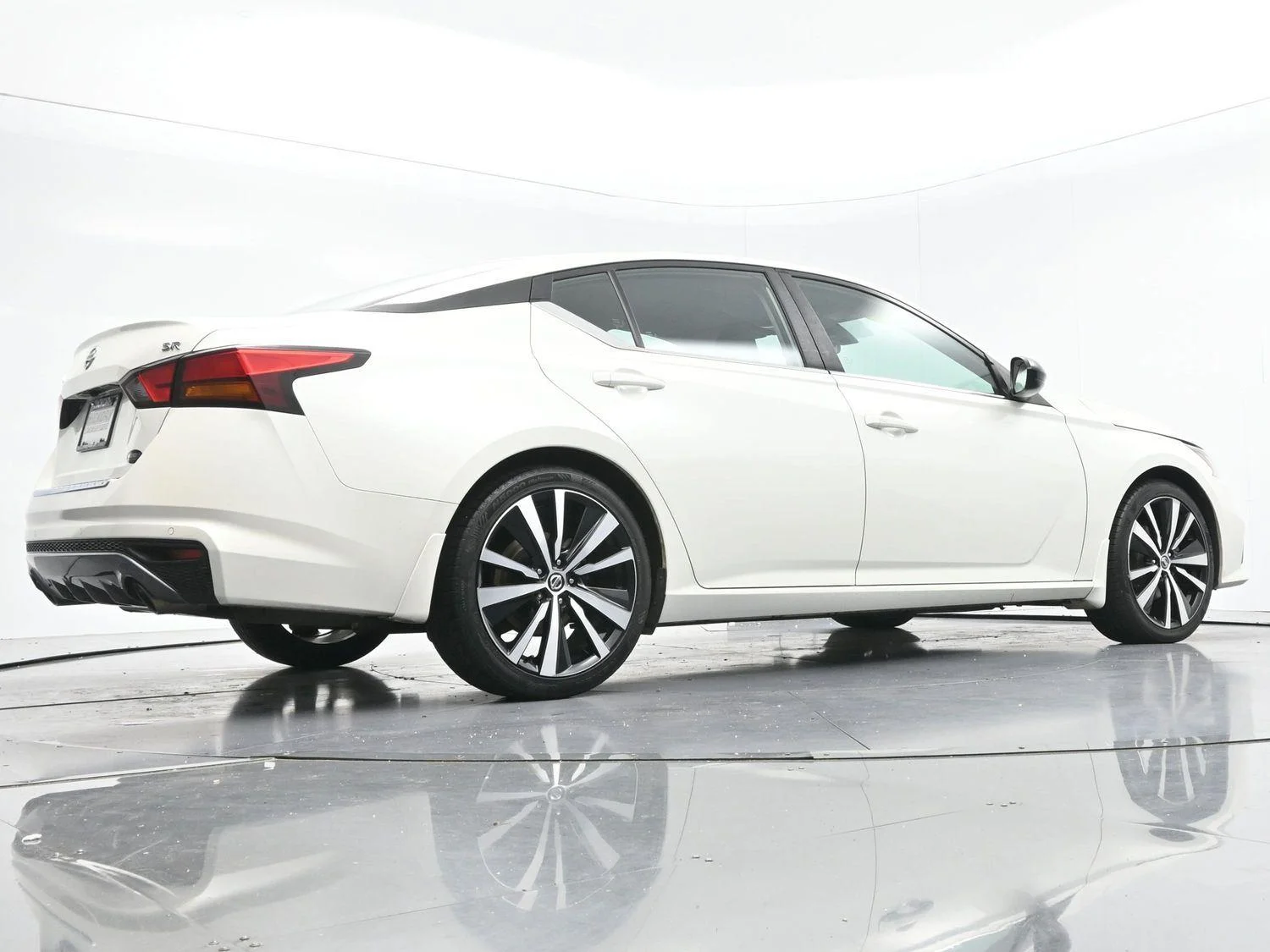 Used 2020 Pearl White Tricoat Nissan 2.5 SR image 44