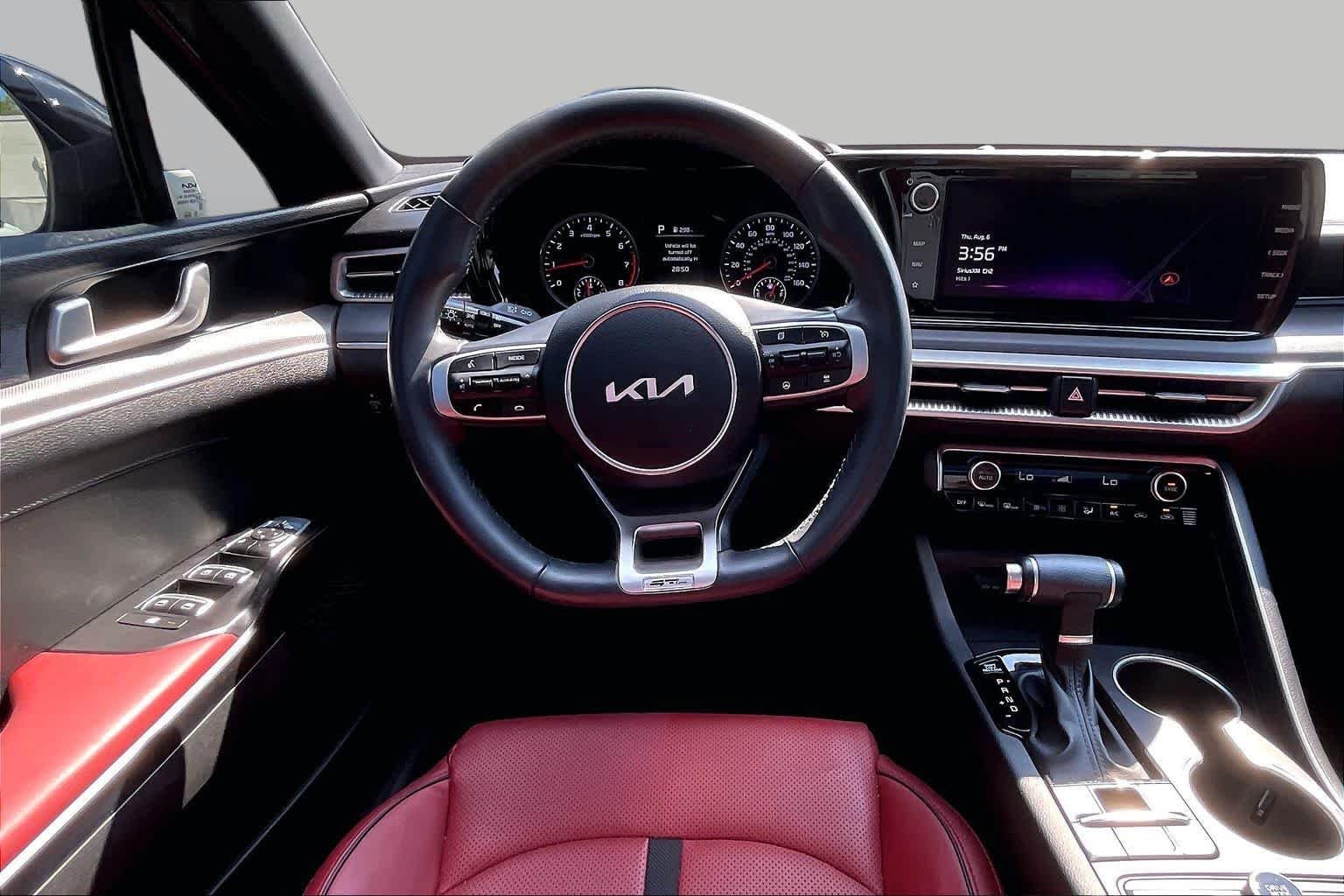 Used 2023 Wolf Gray Kia GT-Line image 5