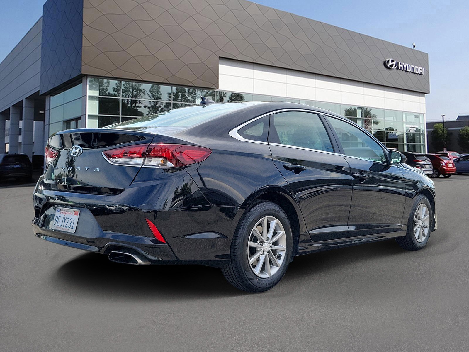 Used 2019 Hyundai Sonata SE with VIN 5NPE24AFXKH753034 for sale in Cerritos, CA