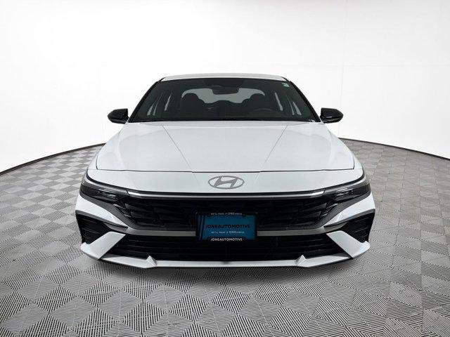 New 2026 White Hyundai SEL Sport image 3