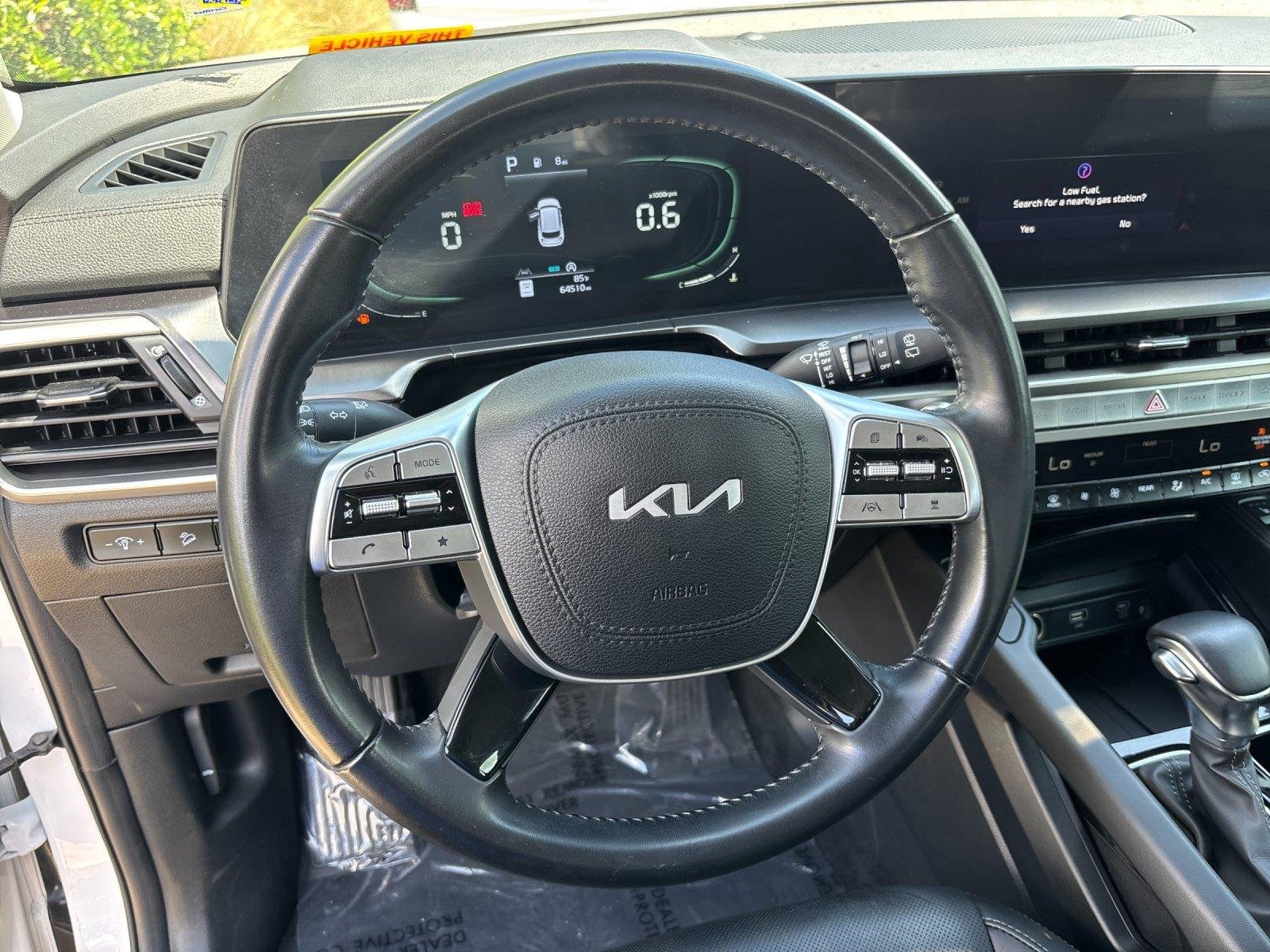 Used 2023 Glacial White Pearl Kia S image 18