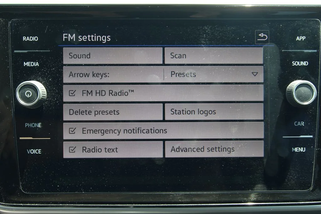 Used 2023 Tourmaline Blue Metallic Volkswagen 3.6L V6 SE w/Technology image 29