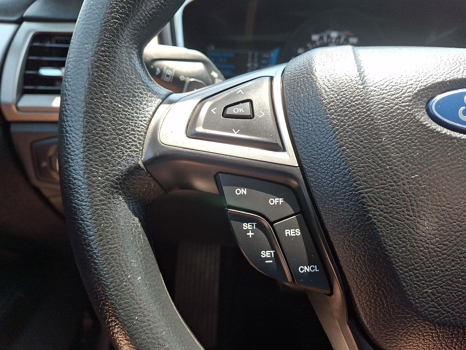 Used 2019 Ingot Silver Ford SE image 22