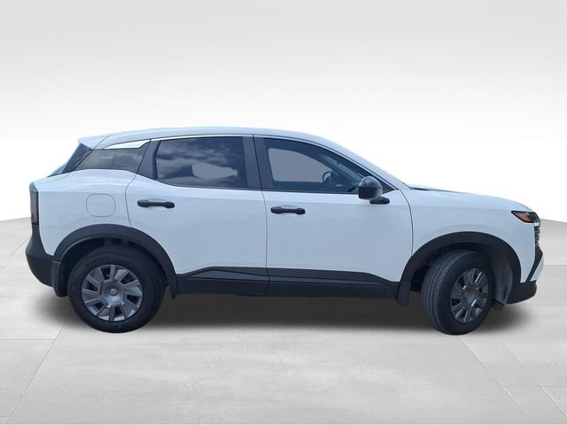Used 2025 White Nissan S image 9