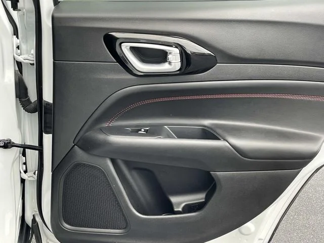 Used 2025 White Jeep Trailhawk image 19