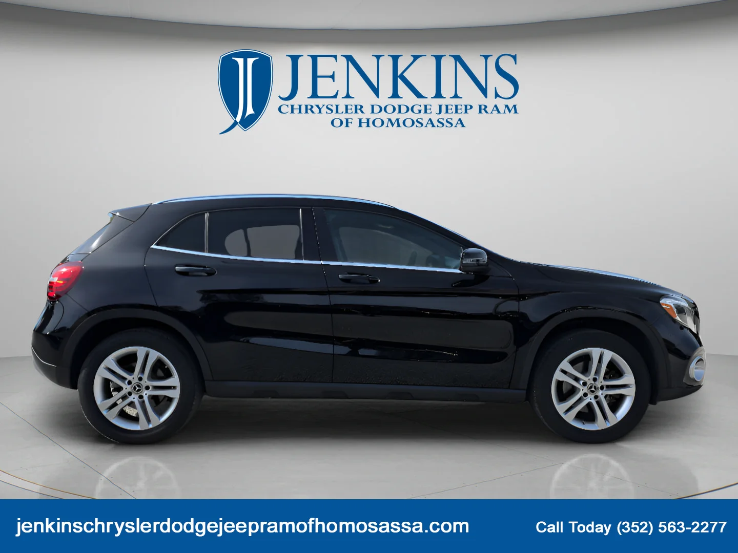 Used 2020 Cosmos Black Metallic Mercedes-Benz GLA 250 image 3