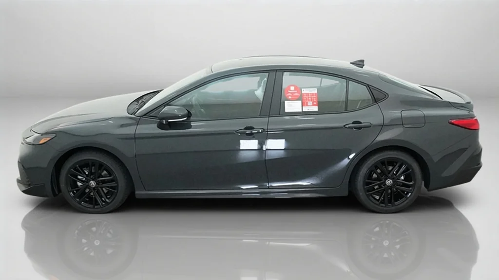 New 2027 Underground Toyota SE image 2