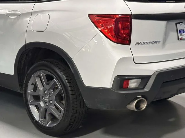 Certified Used 2023 Platinum White Pearl Honda AWD EX-L image 10