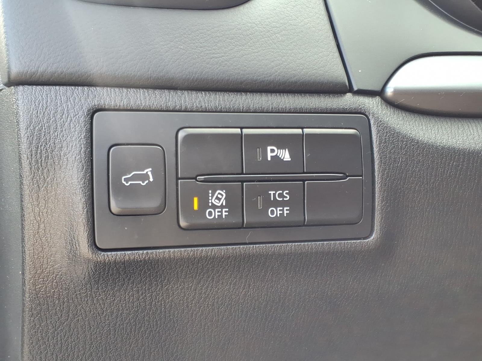 Used 2019 Snowflake White Pearl Mica Mazda Touring image 10