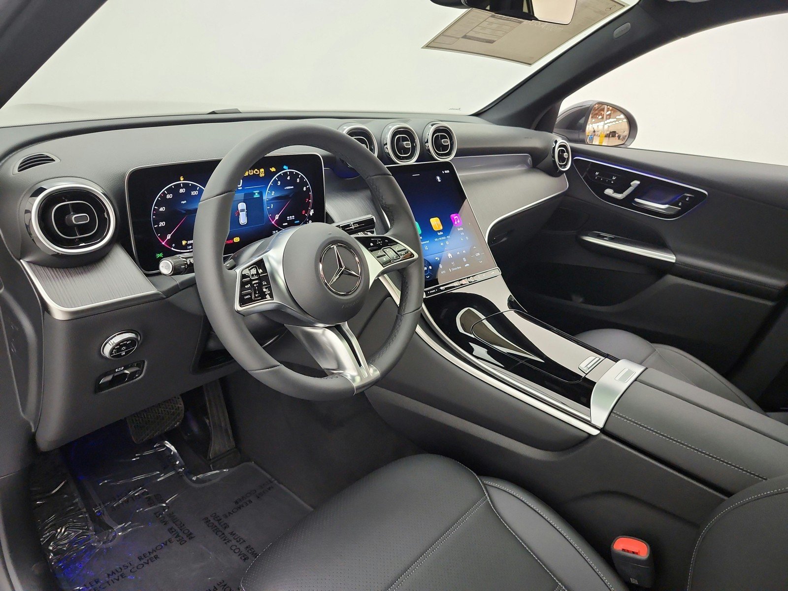 New 2027 Graphite Grey Metallic Mercedes-Benz GLC 300 SUV image 10