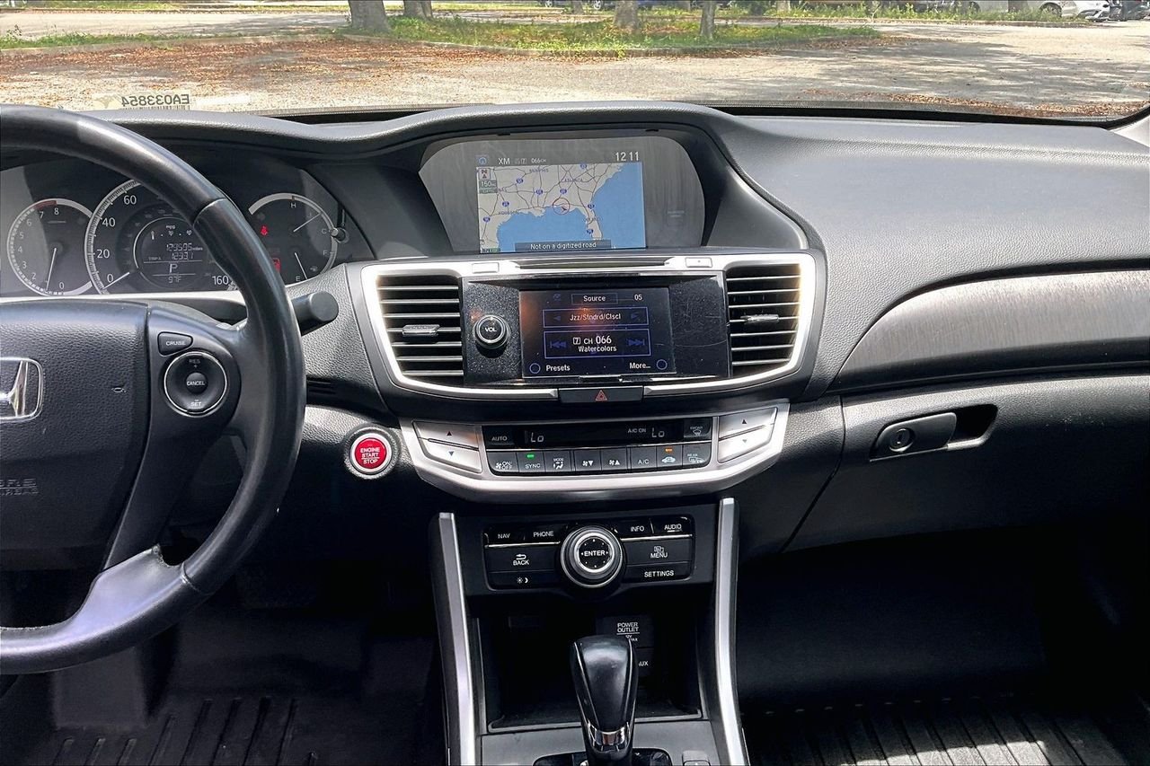 Used 2014  Honda EX-L image 9