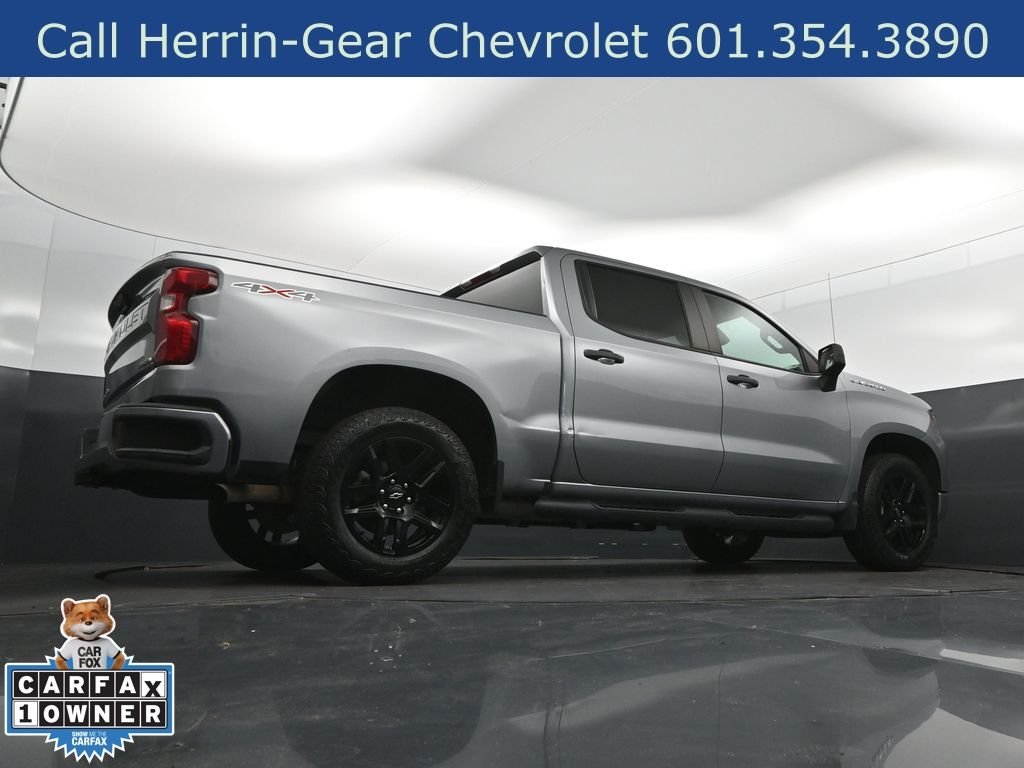 Used 2023 Gray Chevrolet Custom image 43
