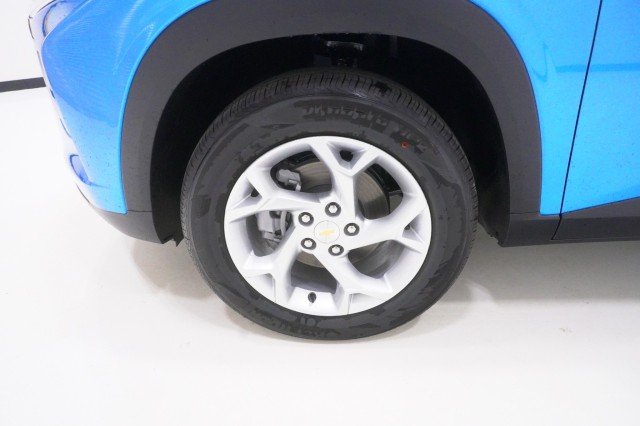 2026 Chevrolet Trax LS - Photo 11