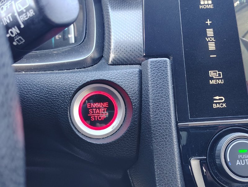 Used 2018  Honda EX image 29