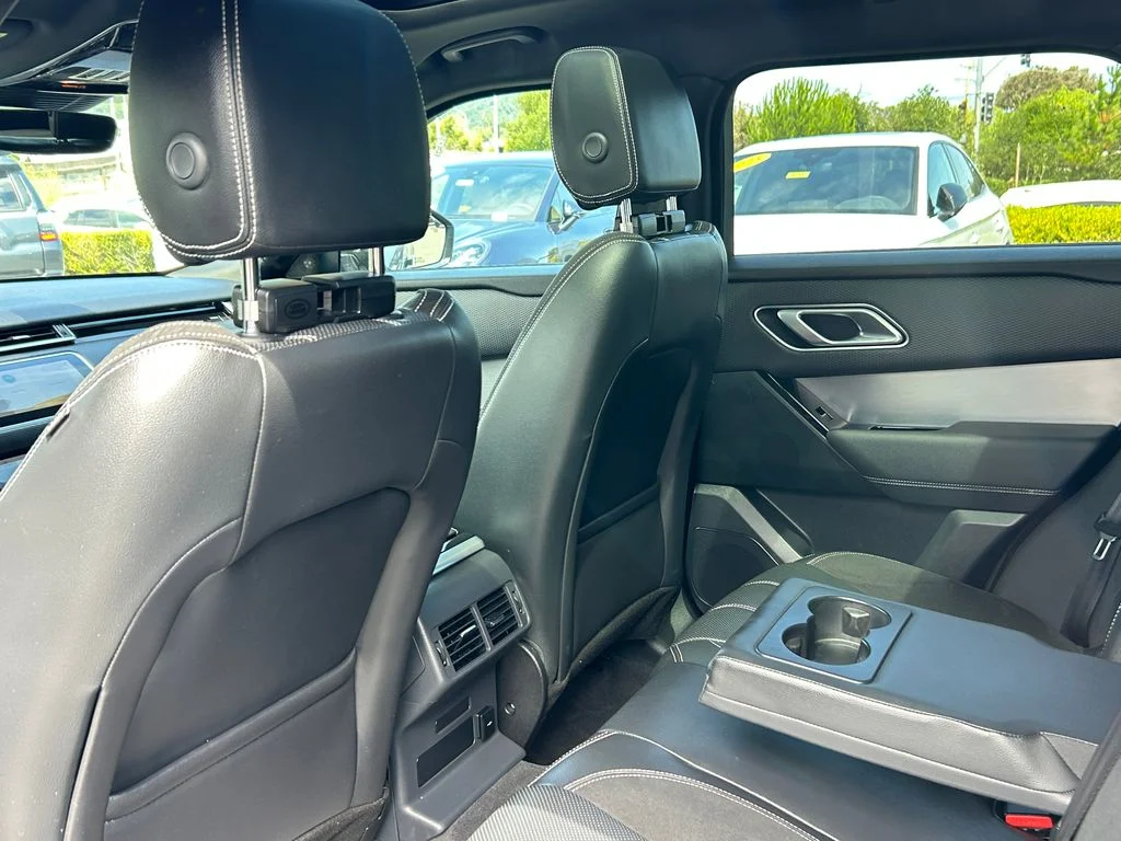 Used 2023 Gray Land Rover R-Dynamic S image 29