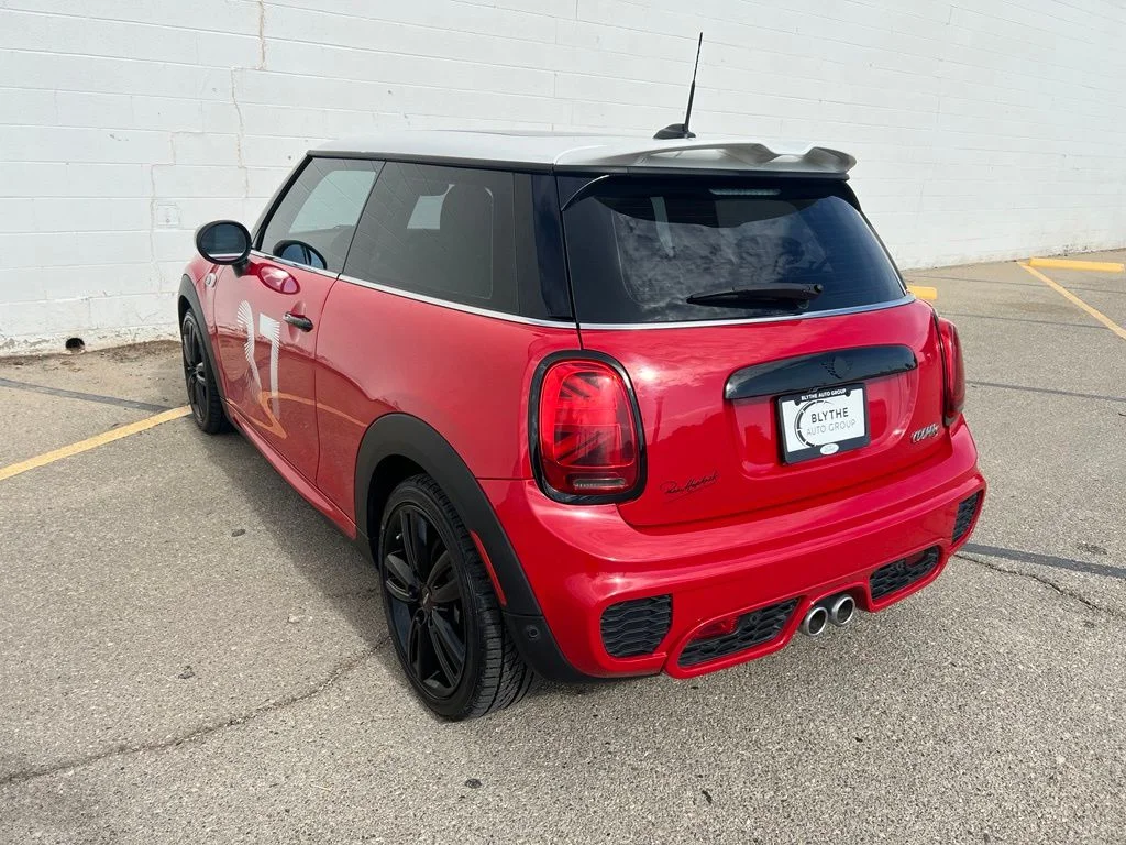 Used 2021 Chili Pepper Red MINI  image 3
