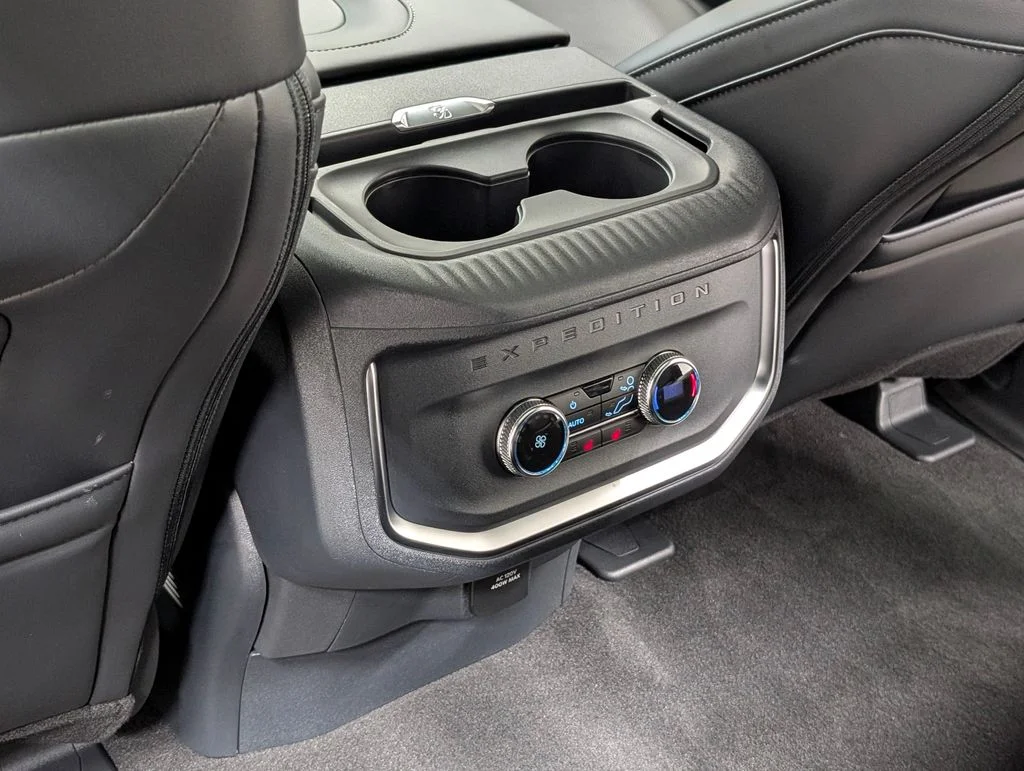New 2027 Agate Black Metallic Ford MAX Platinum image 17