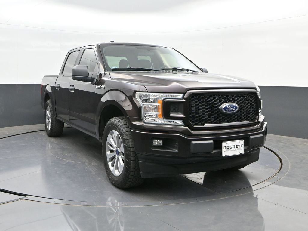 Used 2018 Red Ford XL image 22