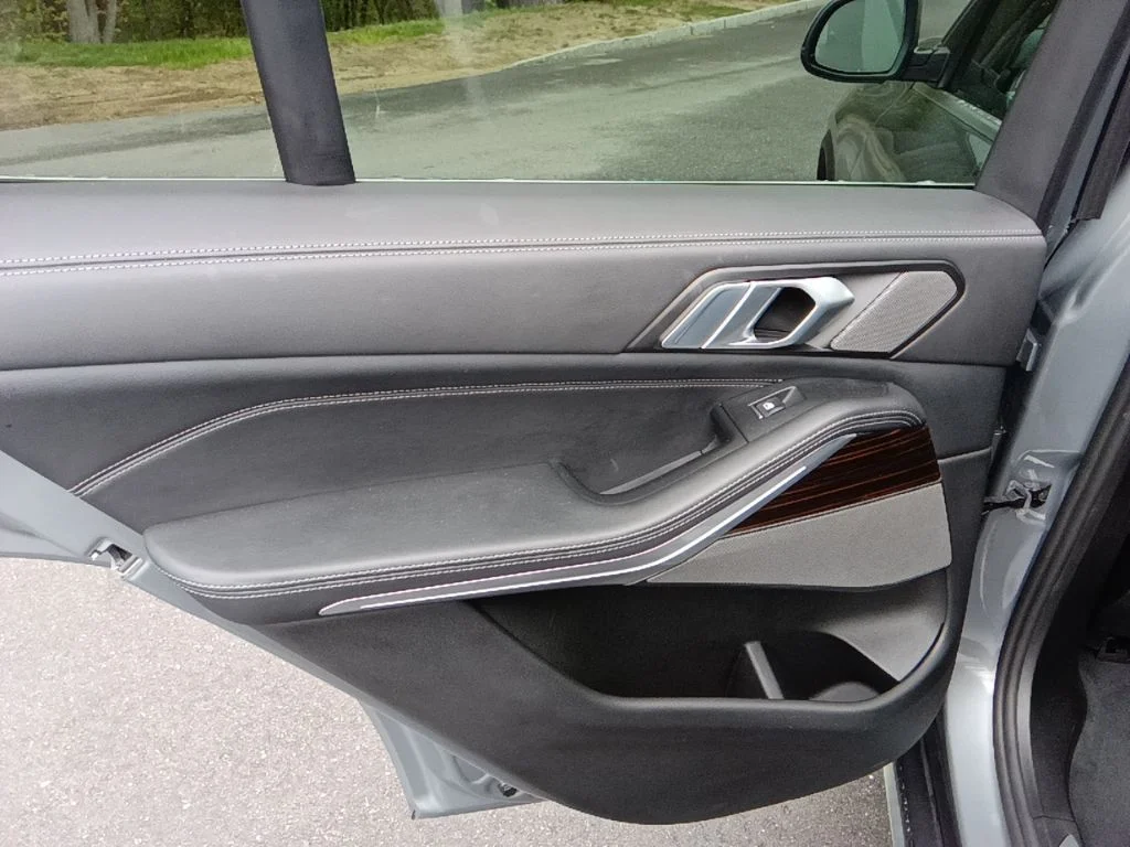 Certified Used 2026 Skyscraper Grey Metallic BMW xDrive40i image 26