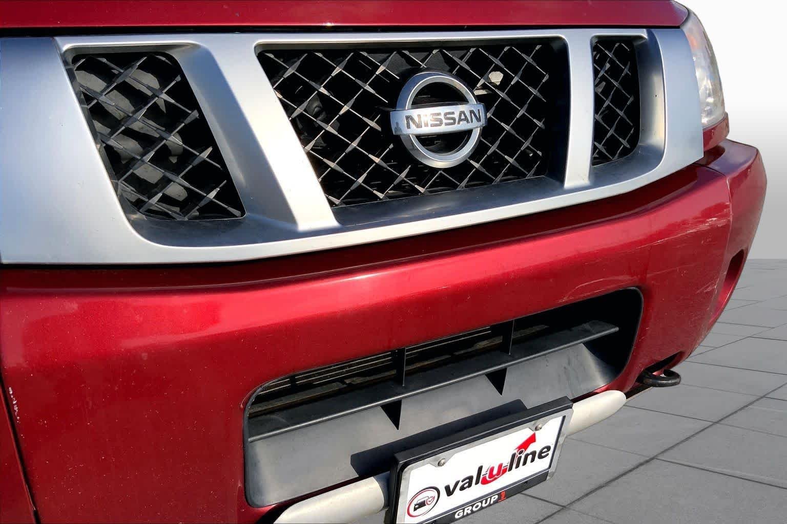 Used 2015 Cayenne Red Nissan PRO-4X image 29