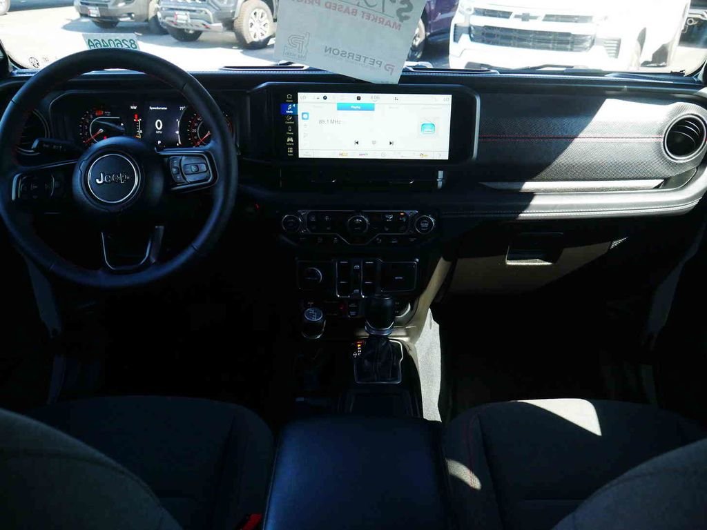 Used 2024 Silver Jeep Rubicon image 5