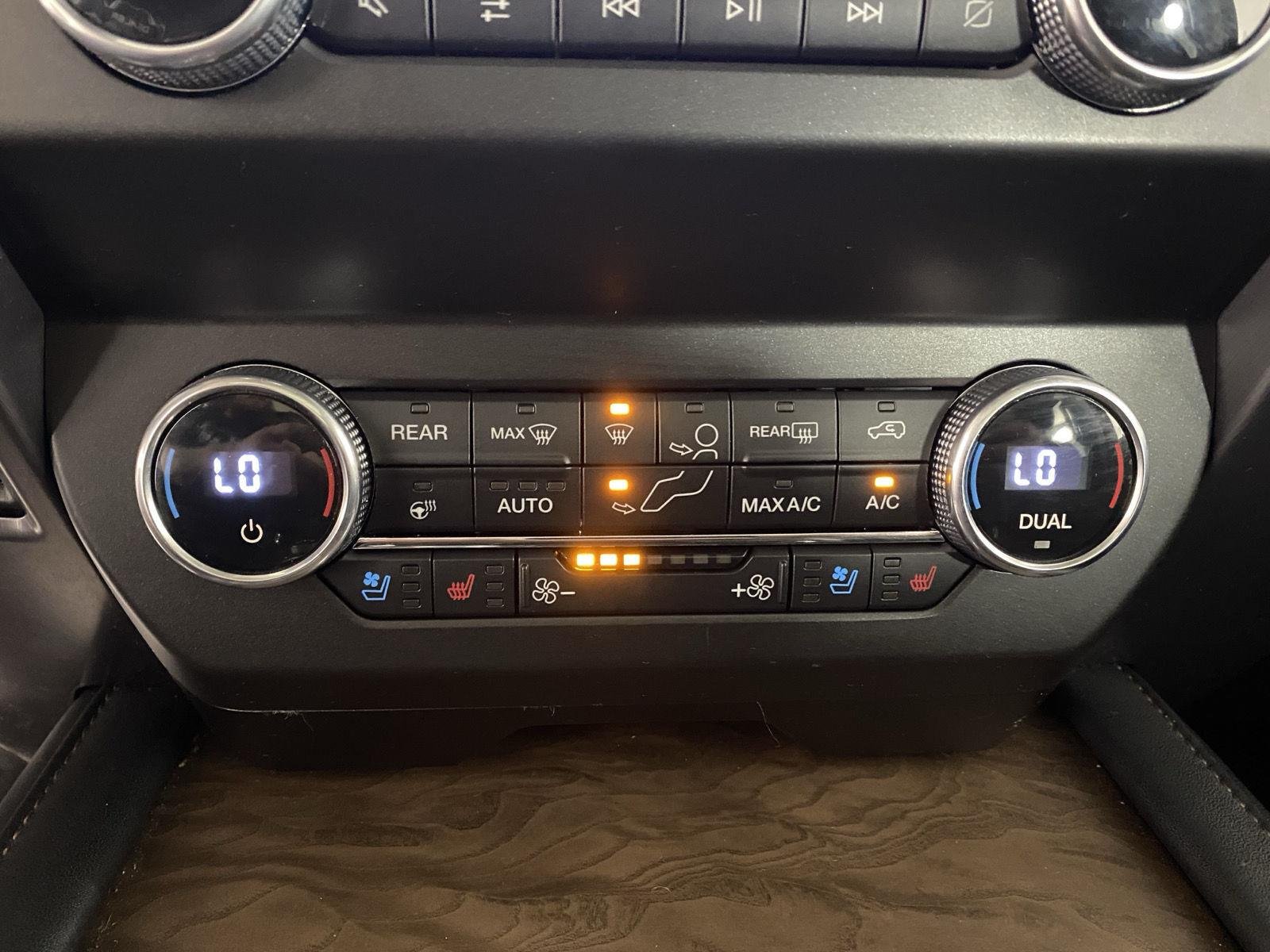 Used 2020 Star White Metallic Tri-Coat Ford Platinum image 14