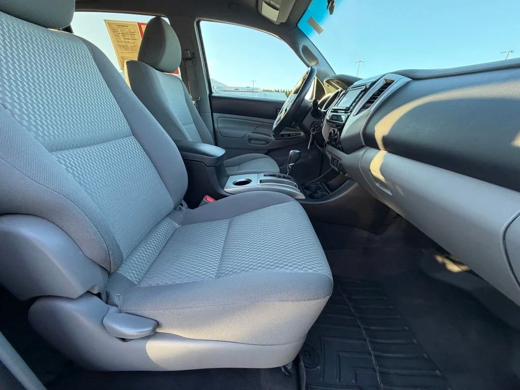 Used 2015 Gray Toyota Base image 38